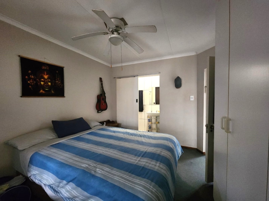 2 Bedroom Property for Sale in George Central Western Cape